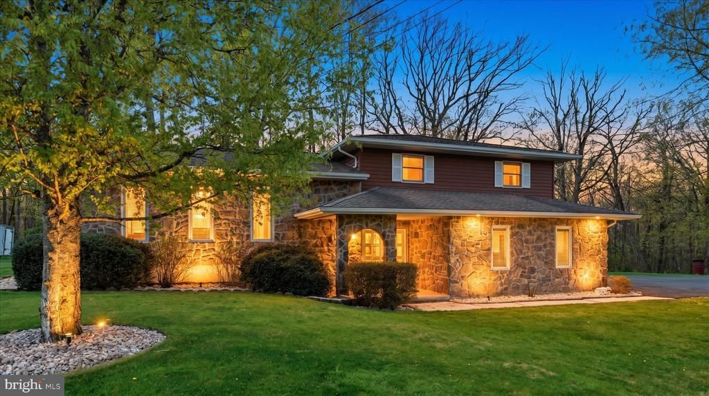 74 Municipal Road, New Ringgold, PA 17960 Main Photo