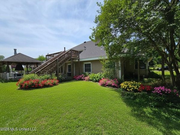 168 Davis Road, Picayune, MS 39466