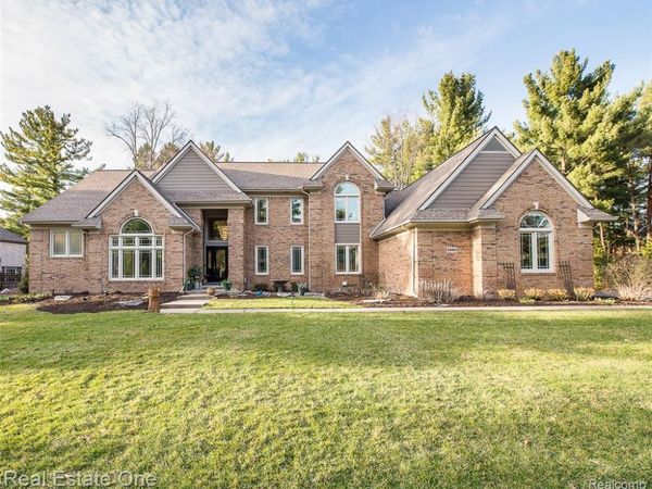 5350 Hidden Pines Drive , Genoa Twp, MI 48116