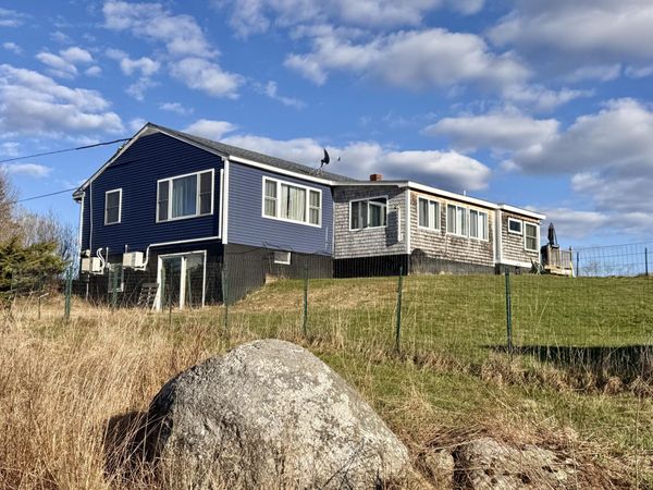 11 Roberts Lane, Machias, ME 04654