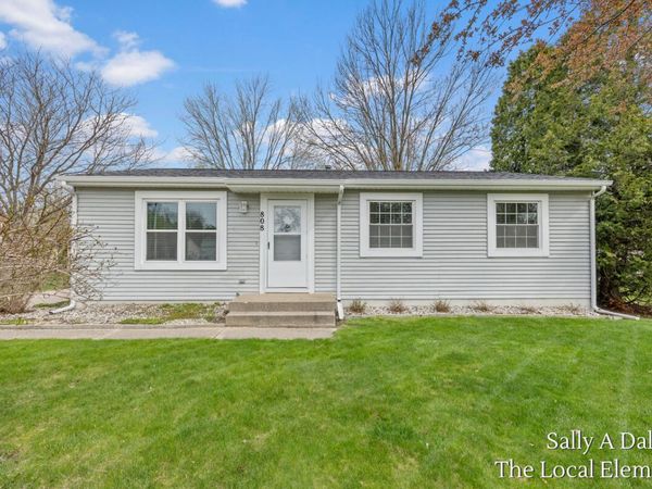 808 E Grant Street, Greenville, MI 48838