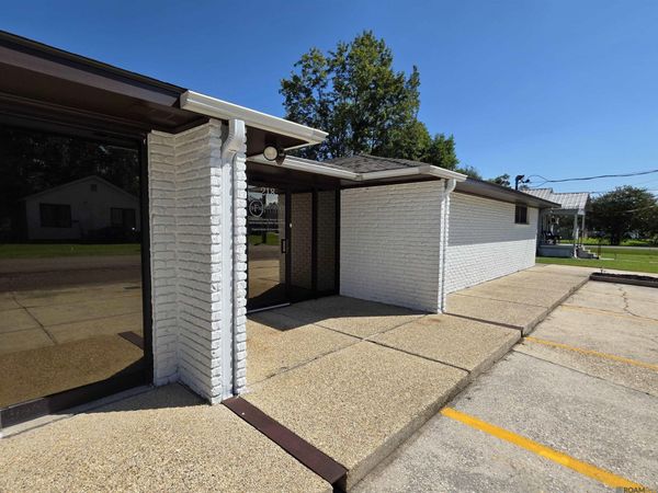 218 E Josephine St, Gonzales, LA 70737