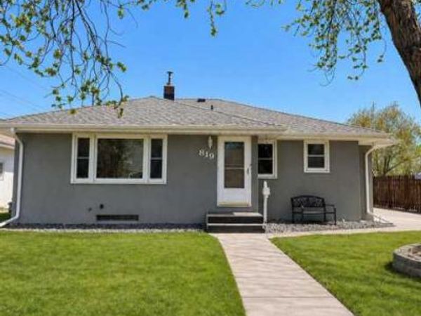 819 2nd Avenue S, South Saint Paul, MN 55075