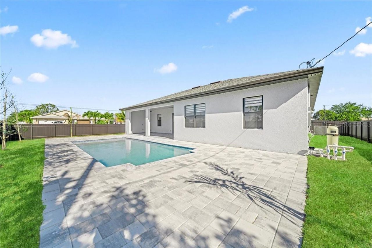 122 NE 11th Terrace, Cape Coral, FL 33909 Photo