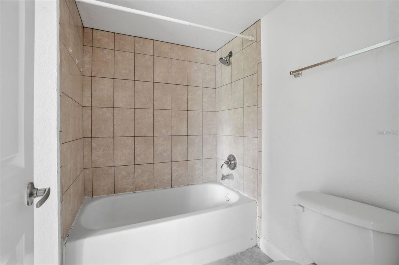 4524 Commander Drive , Unit 1627, Orlando, FL 32822 Photo