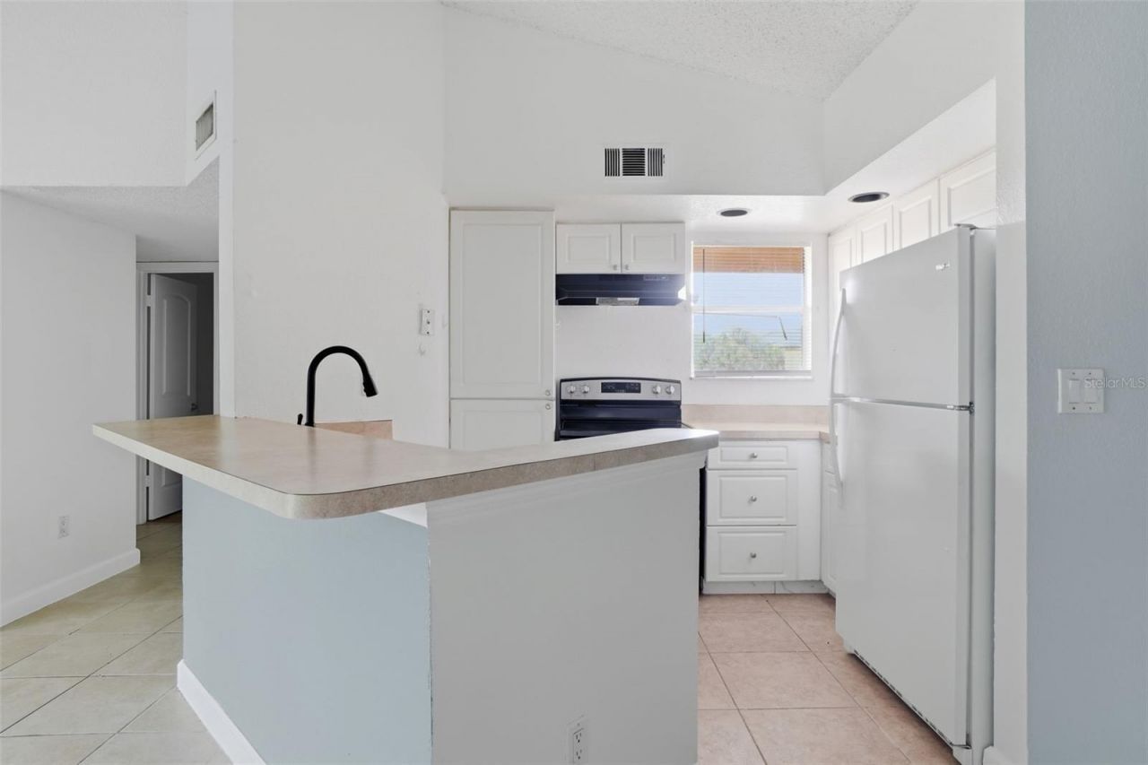 4524 Commander Drive , Unit 1627, Orlando, FL 32822 Photo