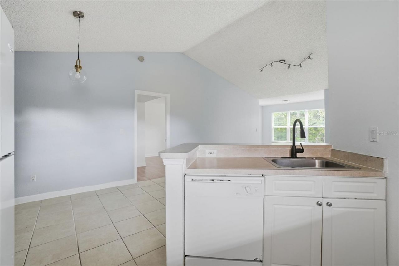 4524 Commander Drive , Unit 1627, Orlando, FL 32822 Photo