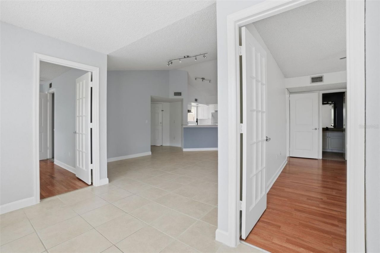 4524 Commander Drive , Unit 1627, Orlando, FL 32822 Photo