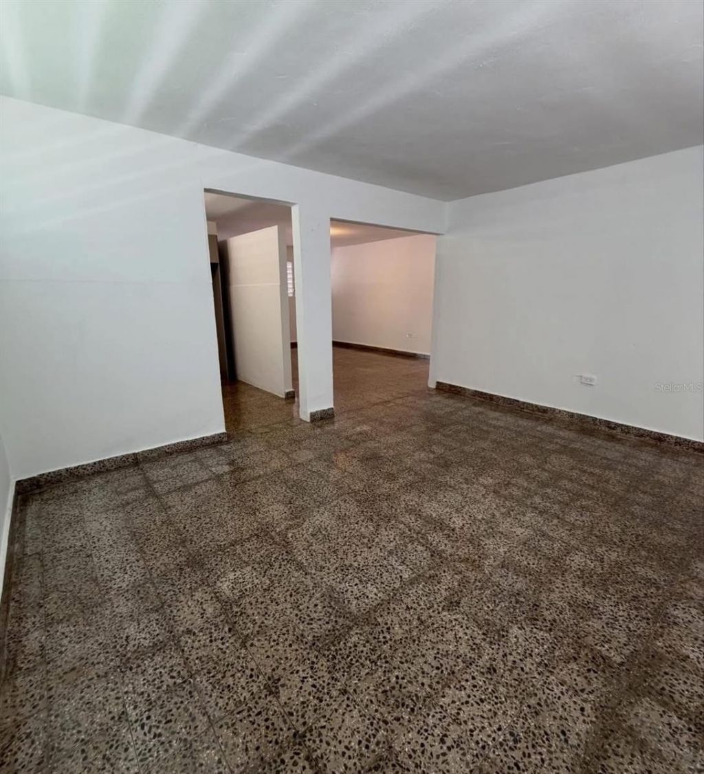 882 Calle Paganini, San Juan, PR 00924 Photo