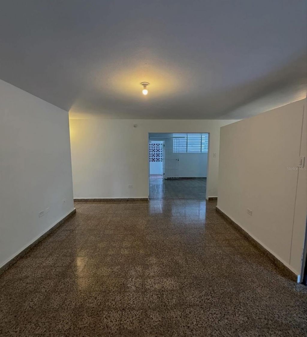 882 Calle Paganini, San Juan, PR 00924 Photo