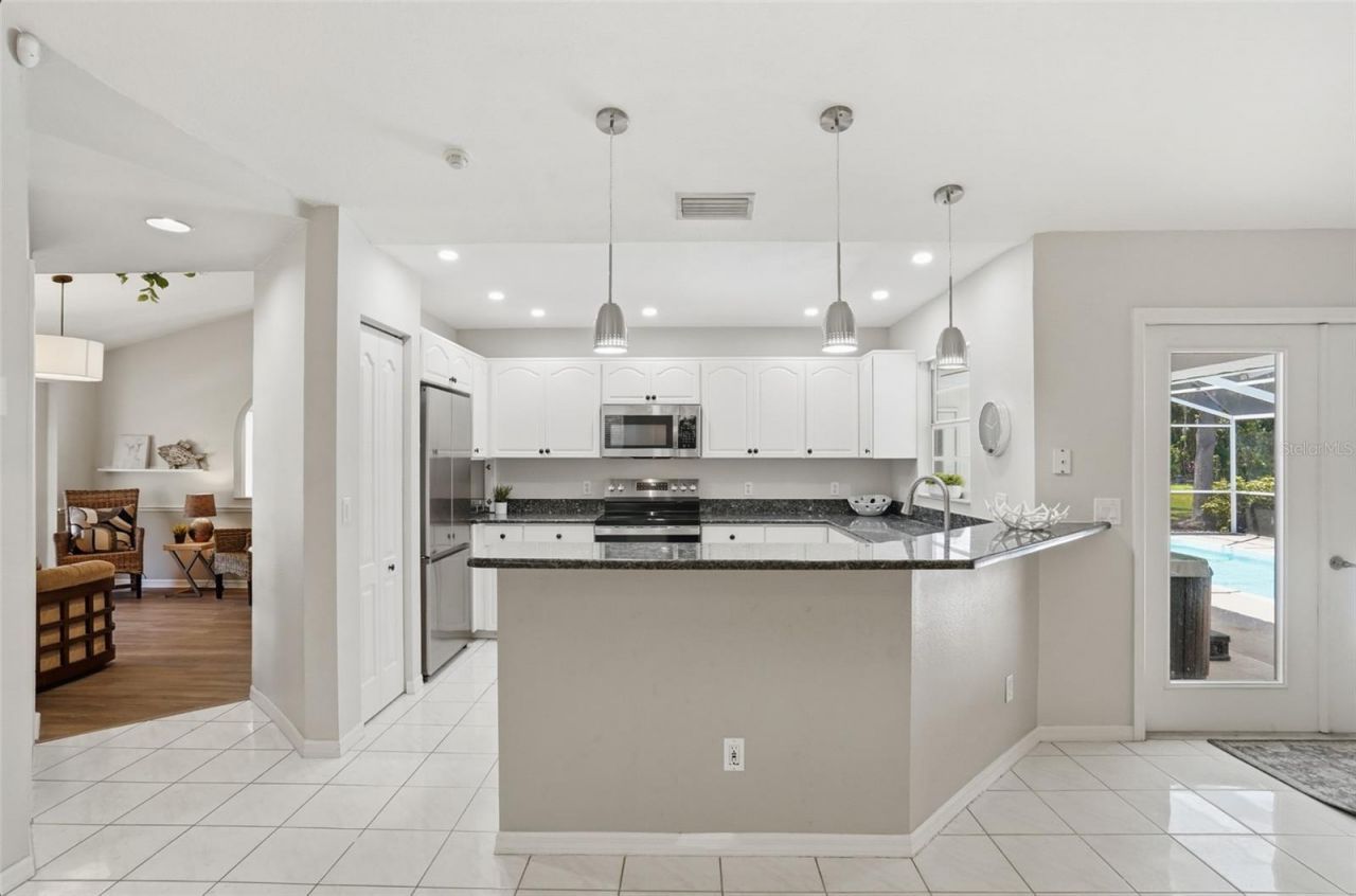 610 Woodview Way, Bradenton, FL 34212 Photo