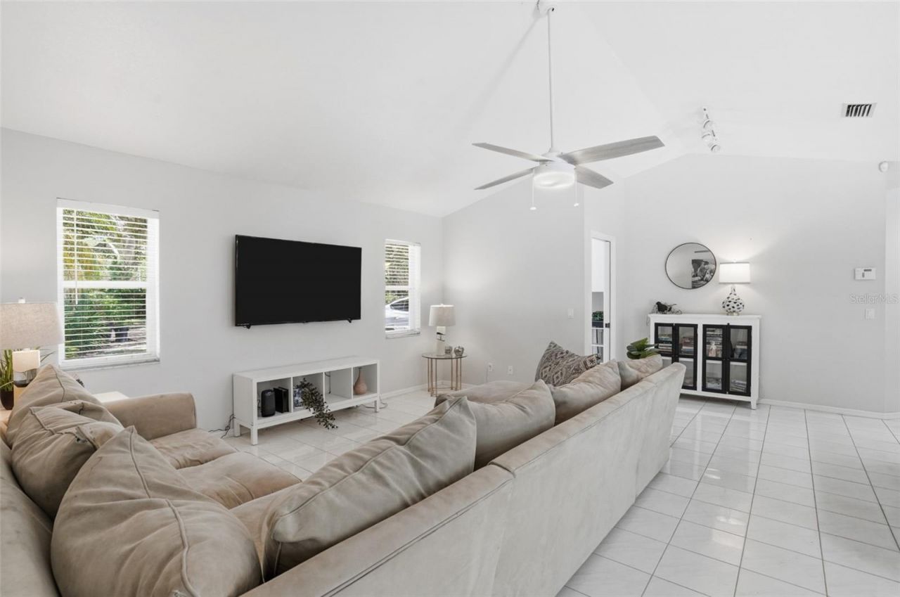 610 Woodview Way, Bradenton, FL 34212 Photo