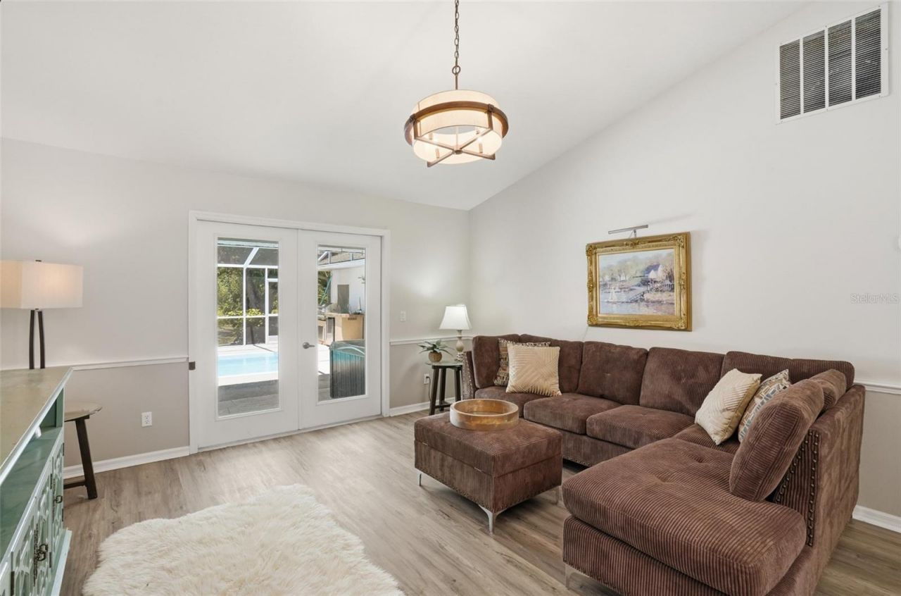 610 Woodview Way, Bradenton, FL 34212 Photo