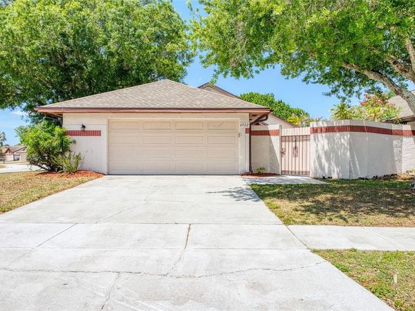 6922 SILVERMILL DRIVE , TAMPA, FL 33635