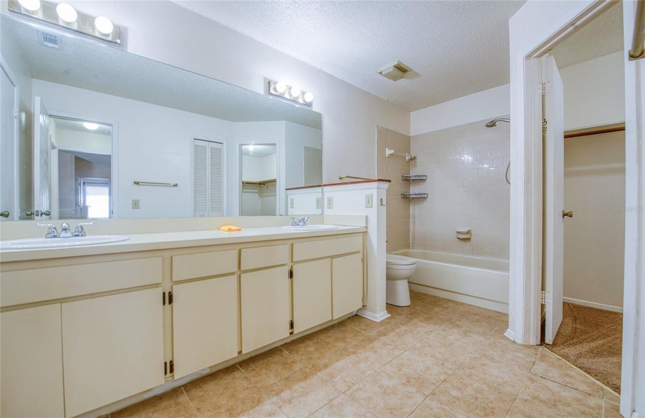 6922 Silvermill Drive, Tampa, FL 33635 Photo