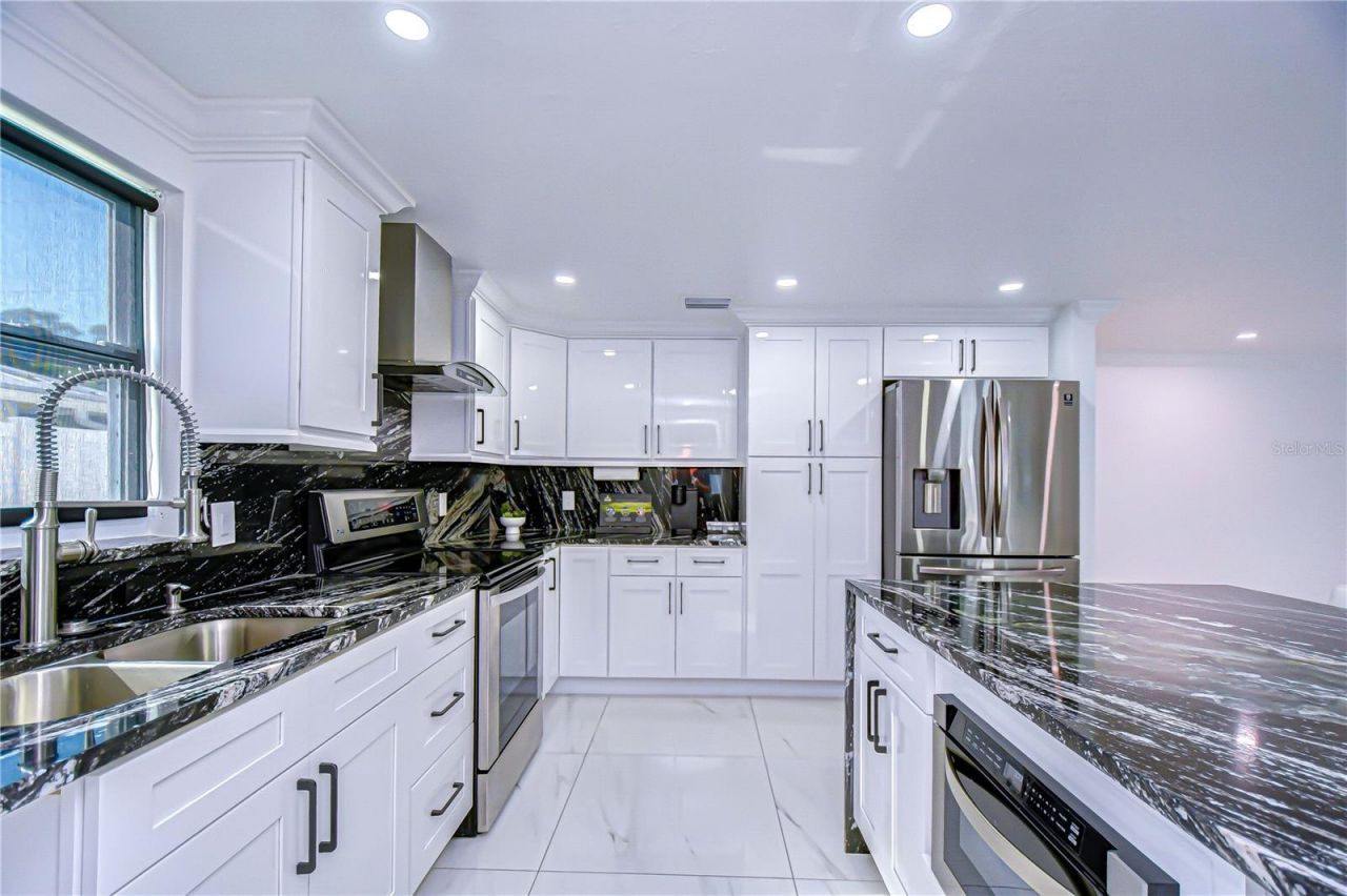 3314 W Kirby Street, Tampa, FL 33614 Photo
