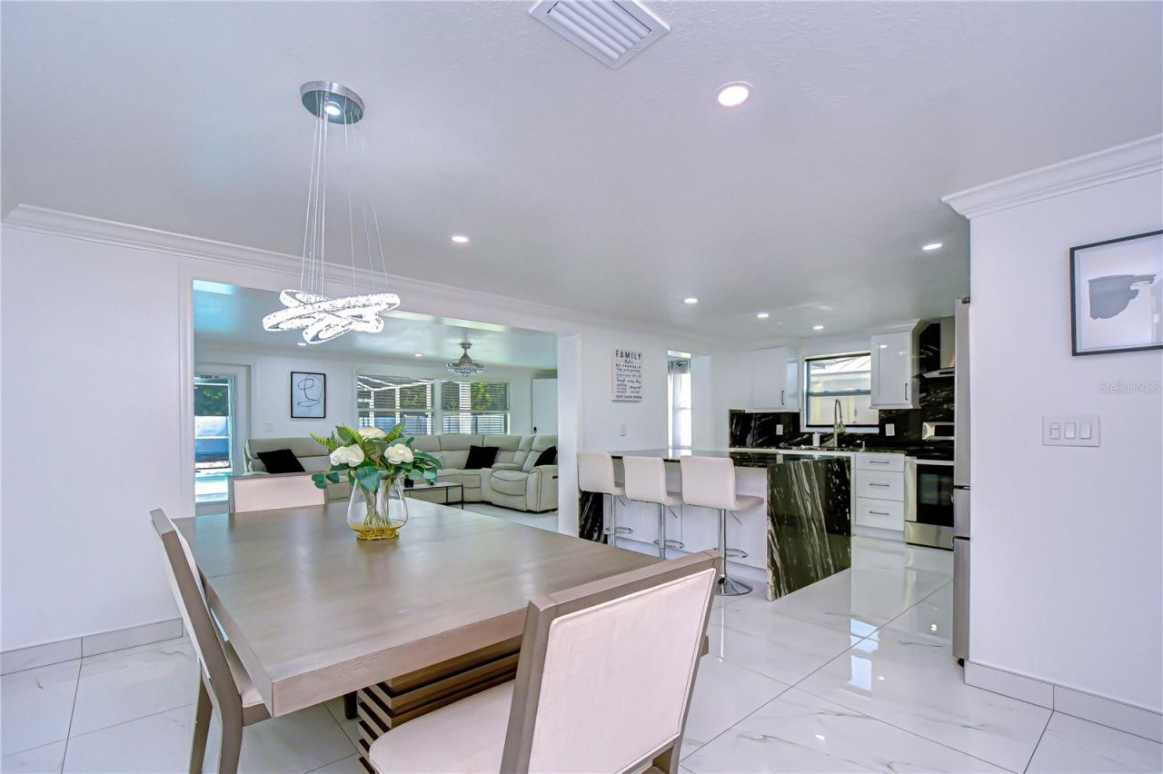 3314 W Kirby Street, Tampa, FL 33614 Photo