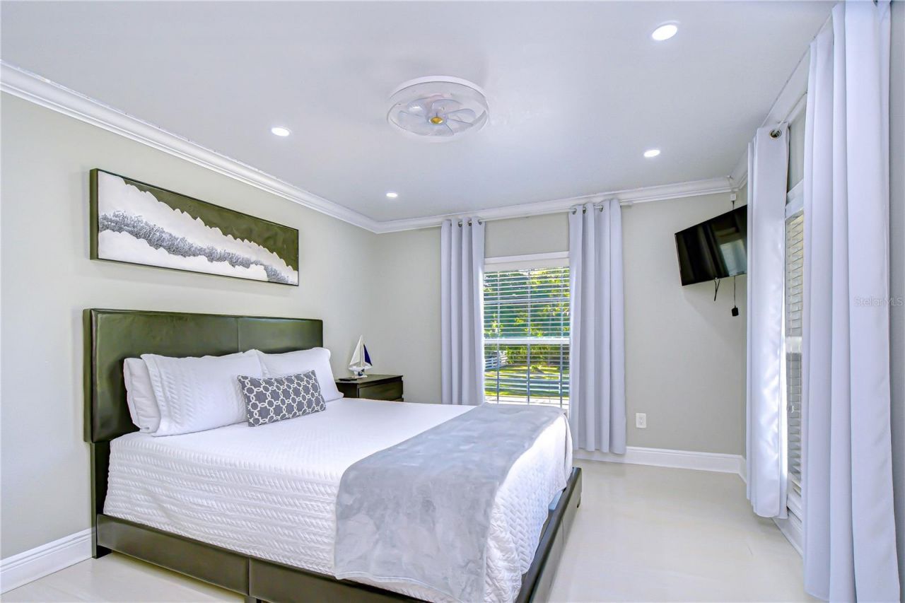 3314 W Kirby Street, Tampa, FL 33614 Photo