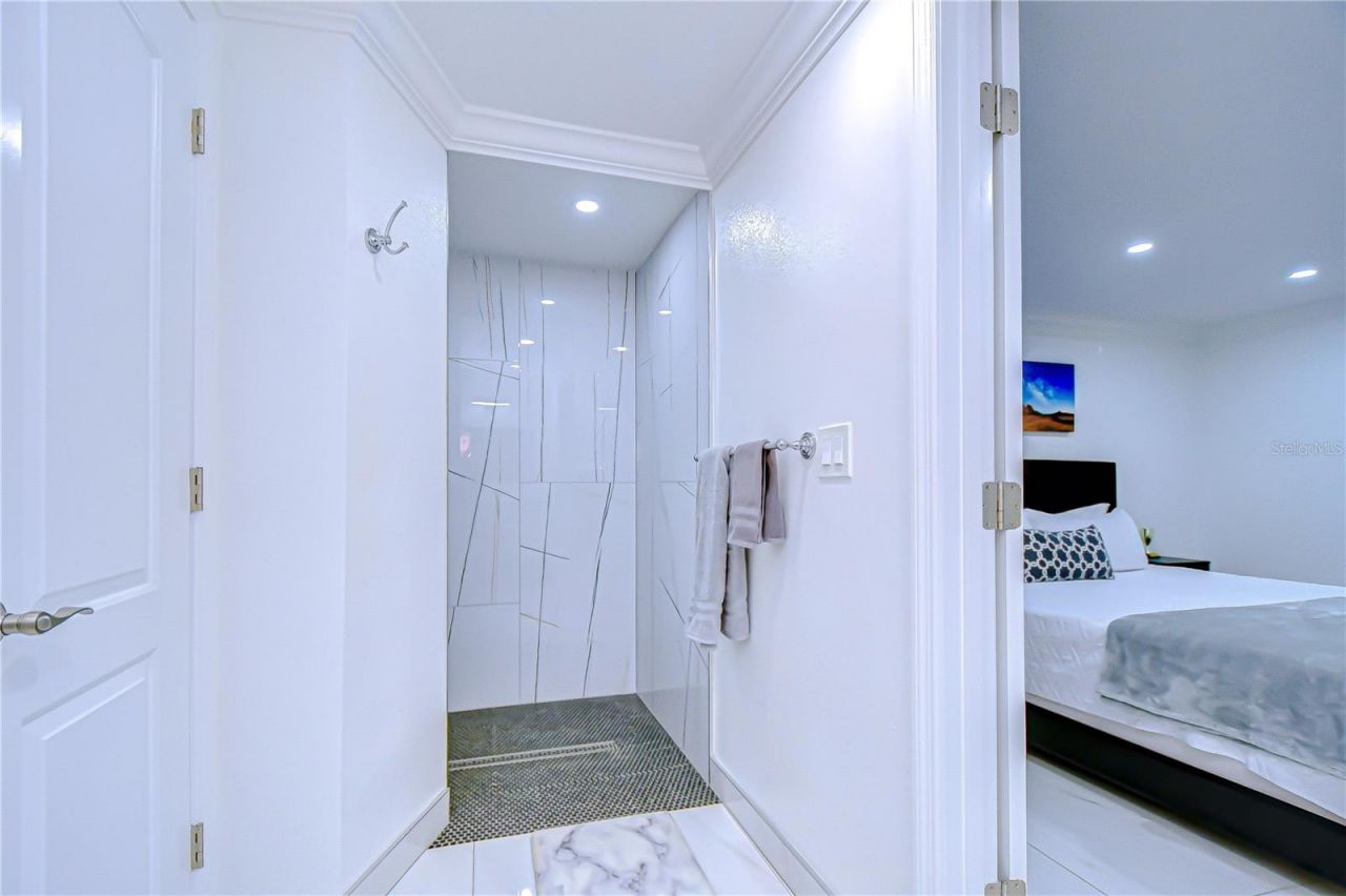 3314 W Kirby Street, Tampa, FL 33614 Photo