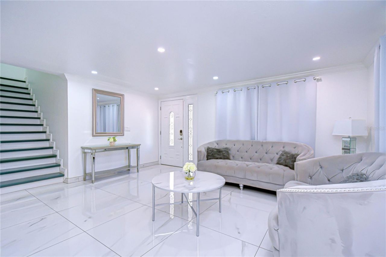 3314 W Kirby Street, Tampa, FL 33614 Photo