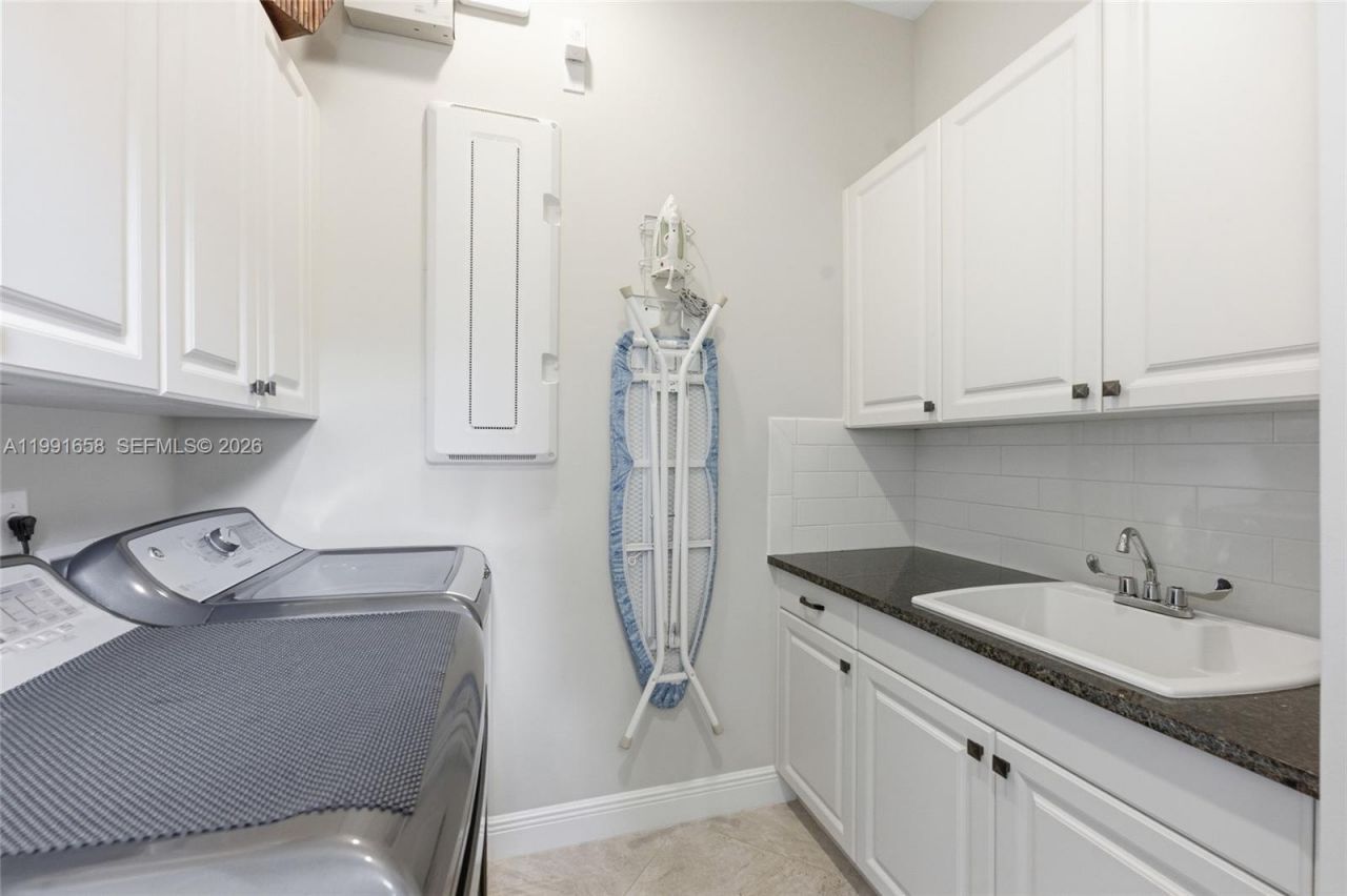 10460 Ranchette Dr , Cooper City, FL 33328 Photo