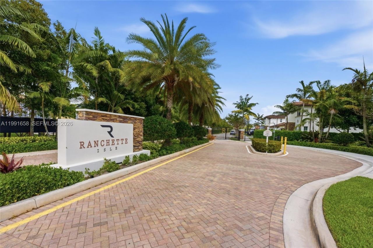 10460 Ranchette Dr , Cooper City, FL 33328 Photo