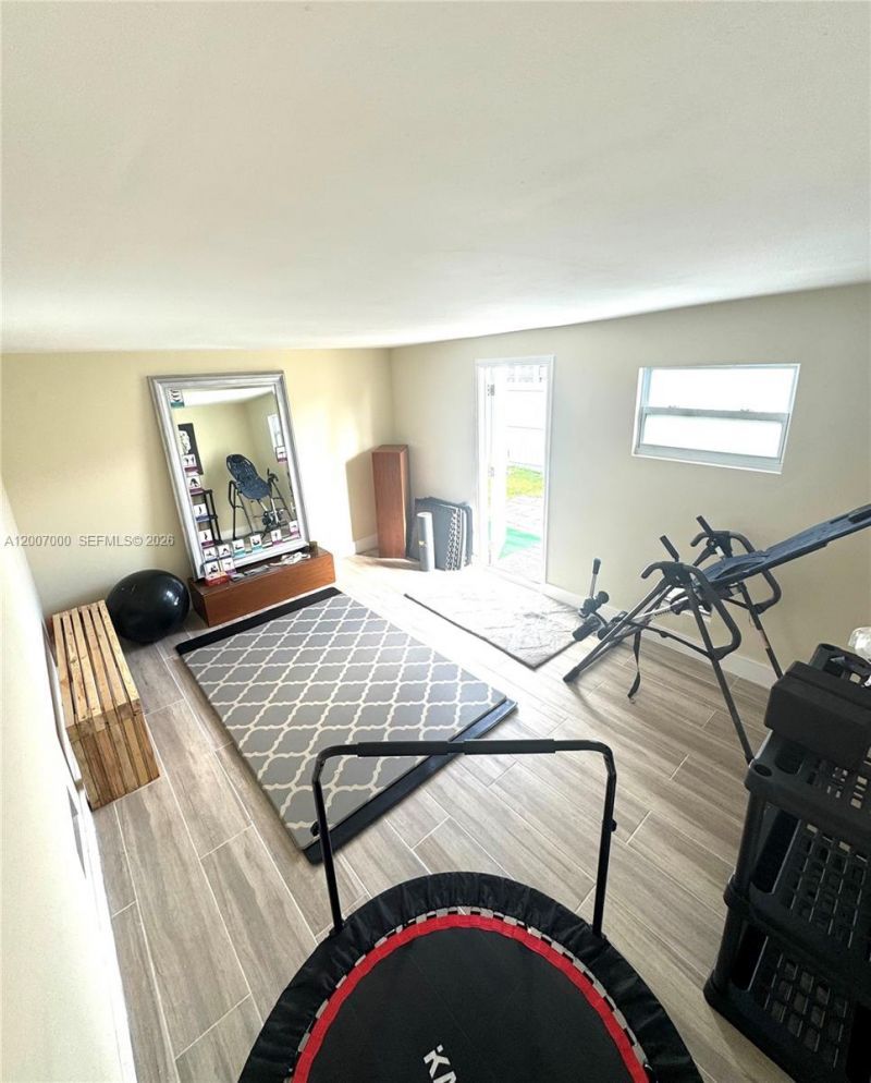 428 N Crescent Dr , Hollywood, FL 33021 Photo