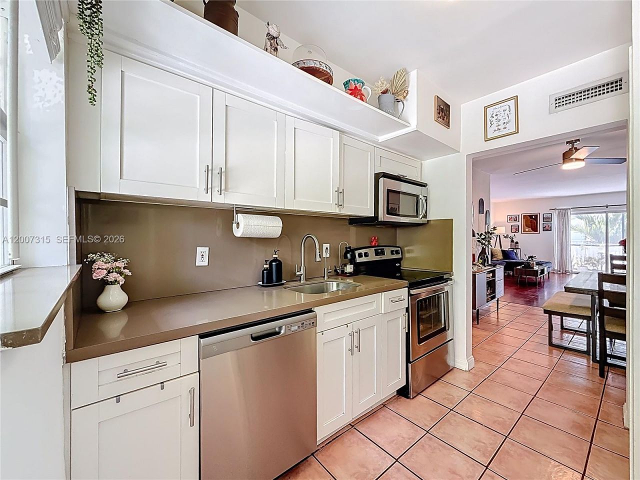 9280 Bay Harbor Ter , Unit 25, Bay Harbor Islands, FL 33154 Photo