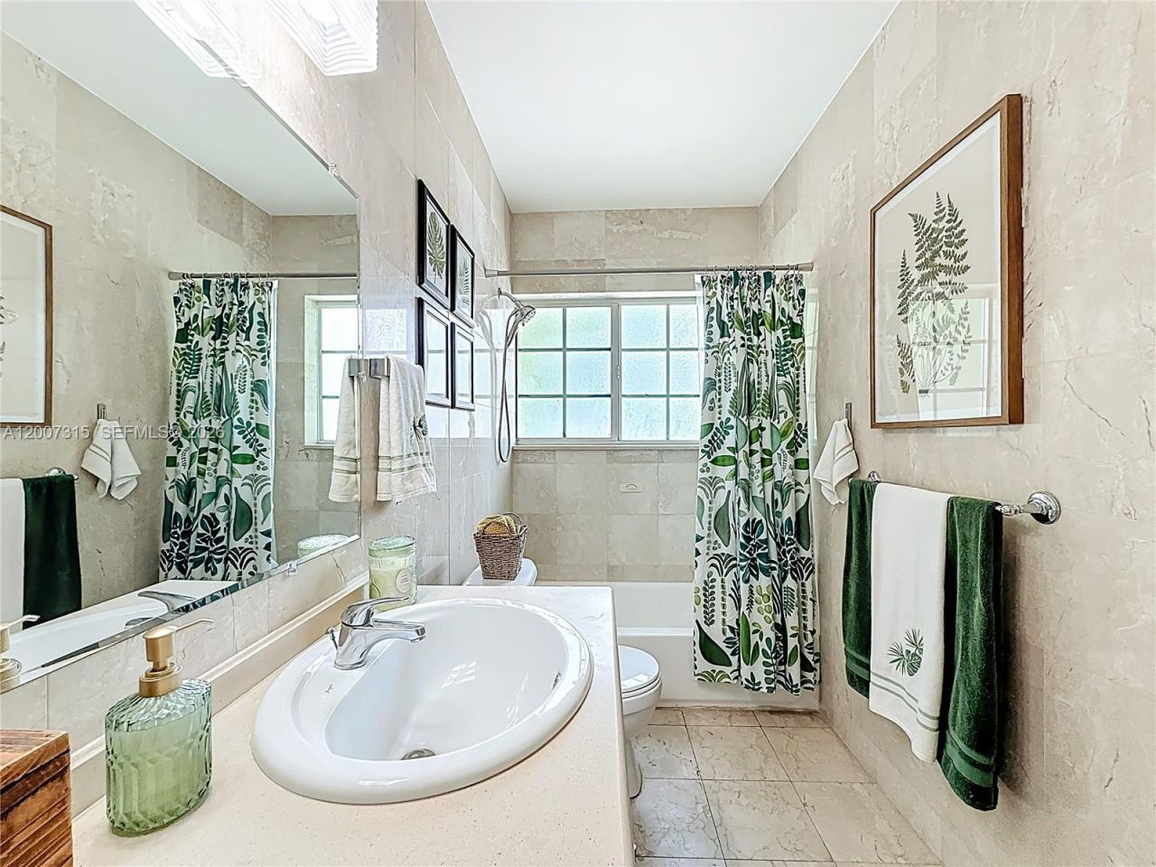 9280 Bay Harbor Ter , Unit 25, Bay Harbor Islands, FL 33154 Photo