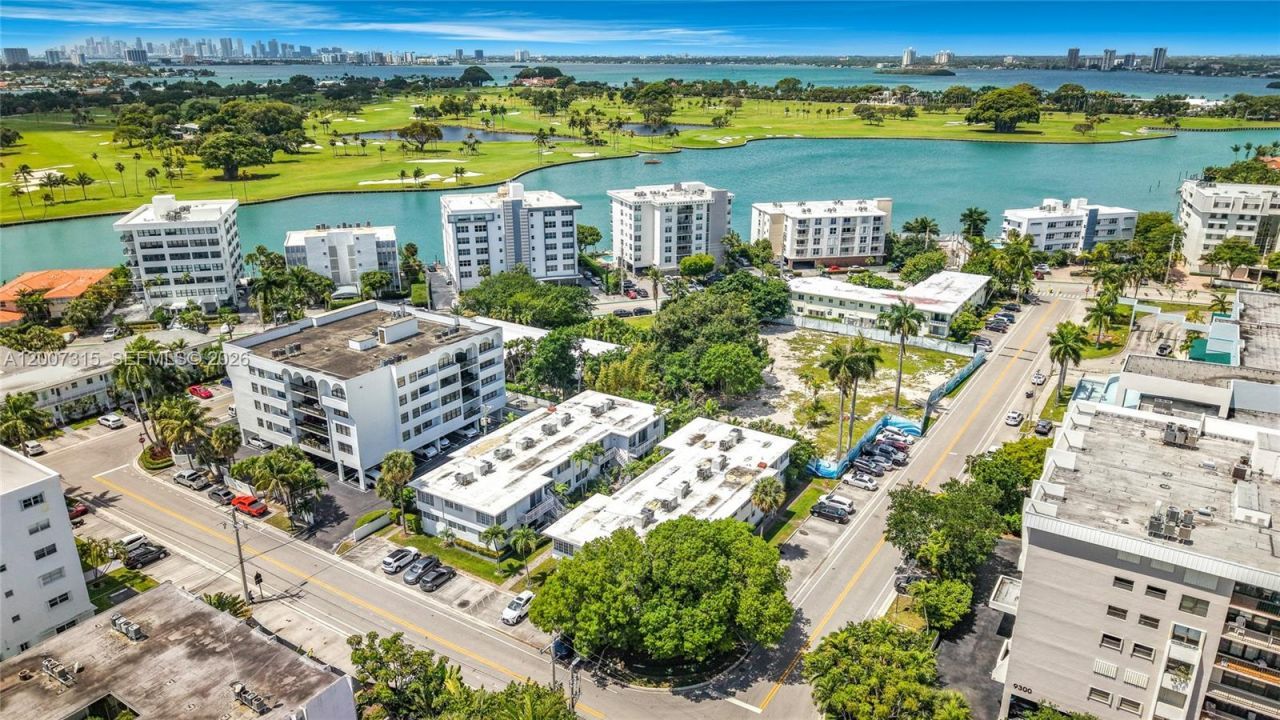 9280 Bay Harbor Ter , Unit 25, Bay Harbor Islands, FL 33154 Photo