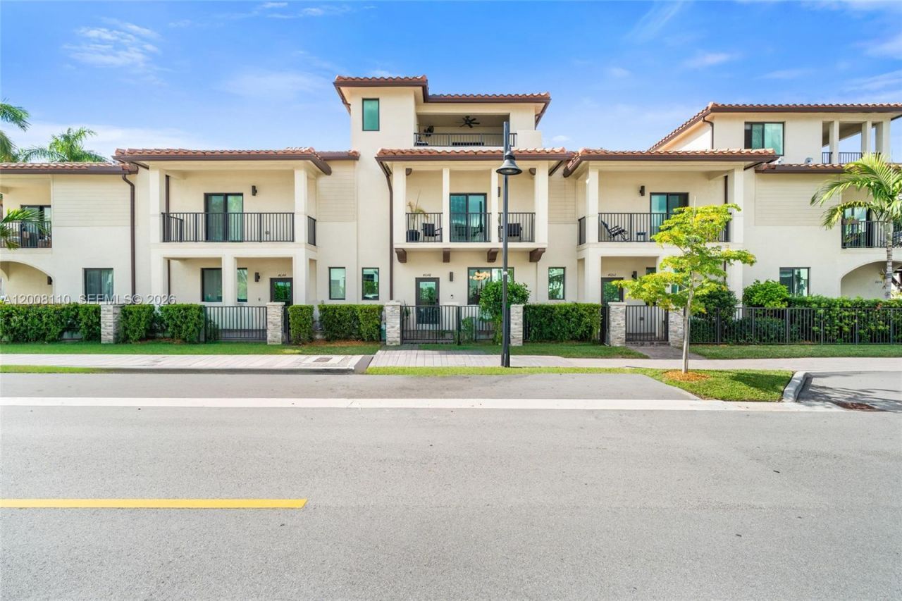 4648 NW 83rd Ave , Doral, FL 33166 Photo