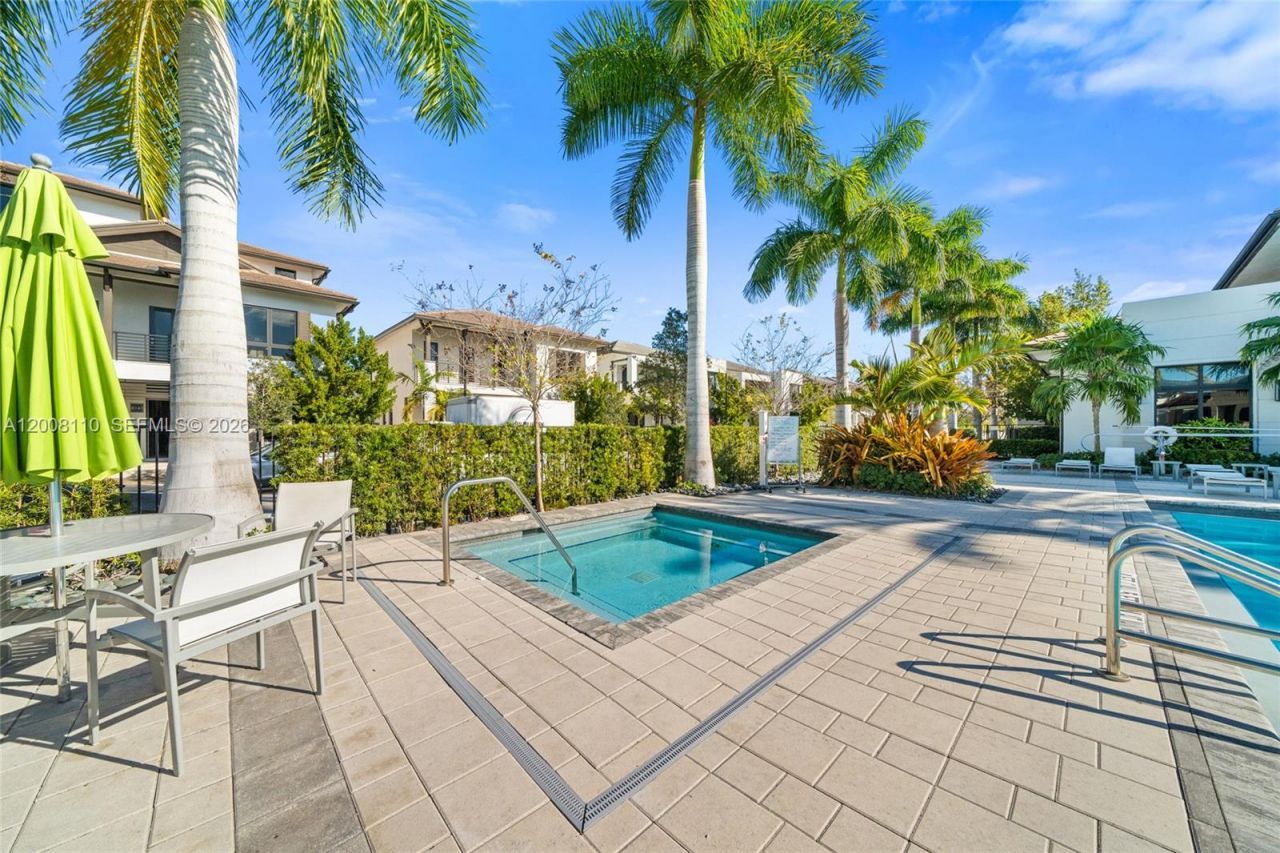 4648 NW 83rd Ave , Doral, FL 33166 Photo