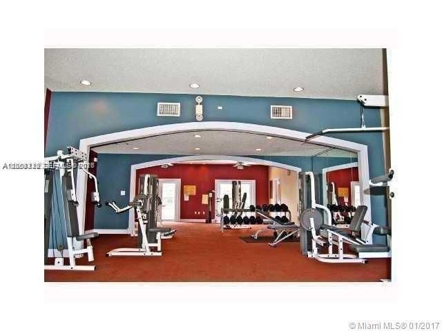 8363 Lake Dr , Unit 102, Doral, FL 33166 Photo