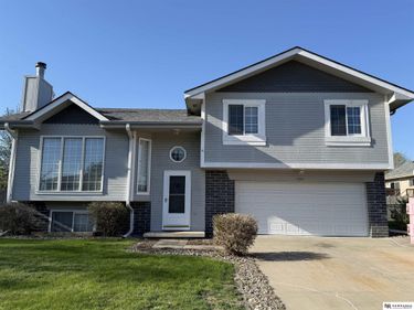 15321 Chalco Pointe Drive , Omaha, NE 68138