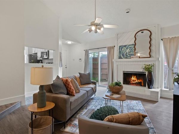 2634 Encina , Irving, TX 75038