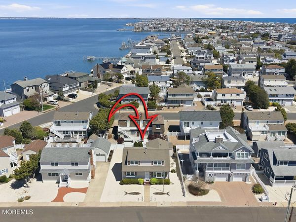 17 W Ramapo Lane, Long Beach Twp, NJ 08008