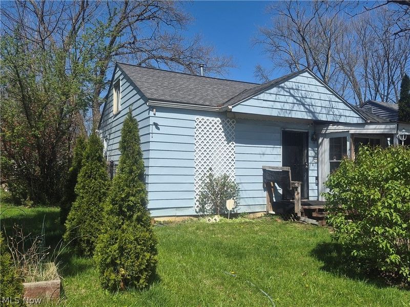 12600 Matherson Avenue, Cleveland, OH 44135 Photo 2