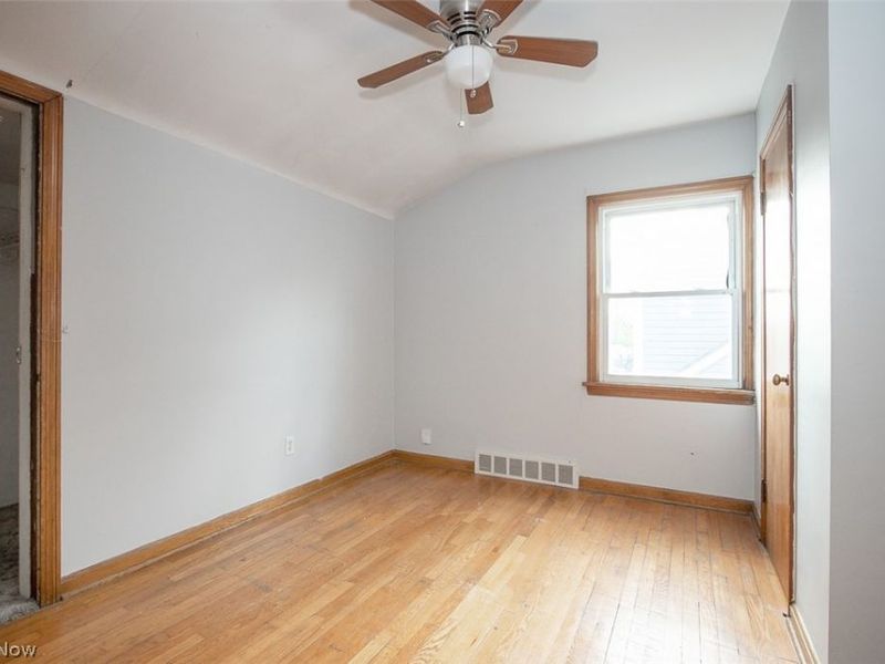 2831 North Avenue, Parma, OH 44134 Photo 14