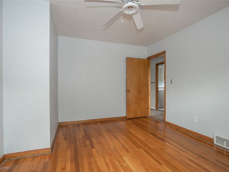 2831 North Avenue, Parma, OH 44134 Photo 26