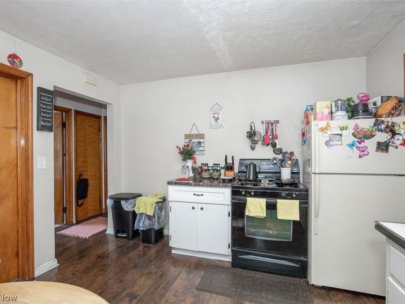 2831 North Avenue, Parma, OH 44134 Photo 8