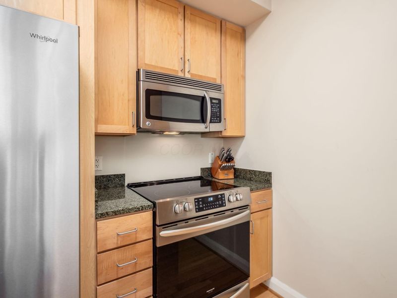 196 S Grant Avenue, Unit 303, Columbus, OH 43215 Photo 12