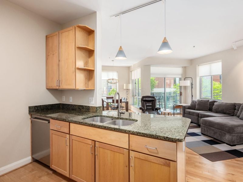 196 S Grant Avenue, Unit 303, Columbus, OH 43215 Photo 9