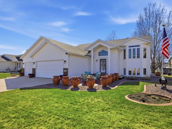 3321 Washington Street S, Fargo, ND 58104