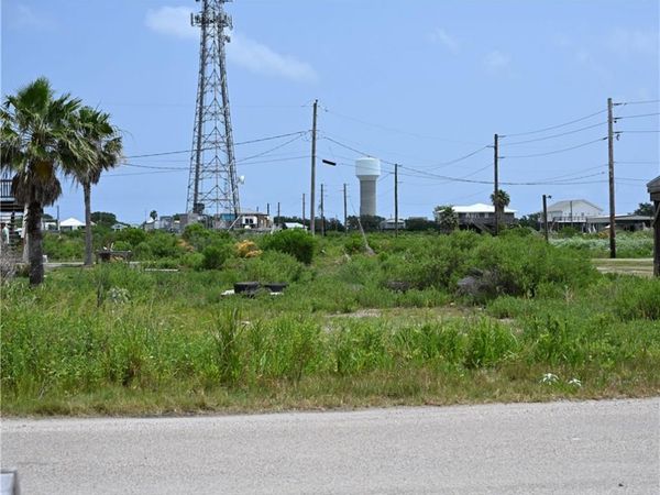 108 CHICHI Lane , Grand Isle, LA 70358