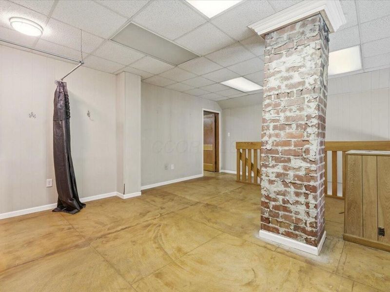 405 Newark Road , Mount Vernon, OH 43050 Photo 3