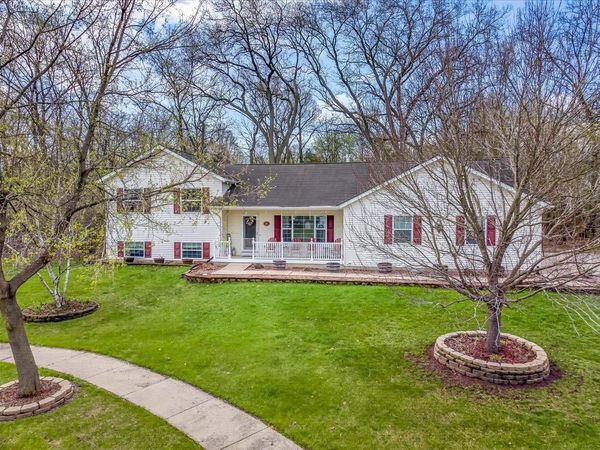 268 Meadow Lane, Poynette, WI 53955