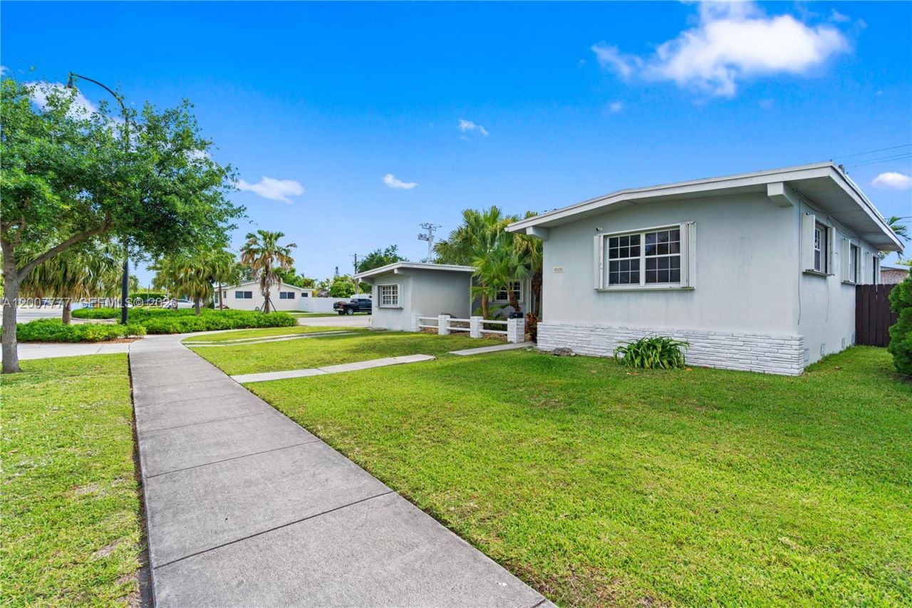 9500 Caribbean Blvd, Cutler Bay, FL 33189 Photo