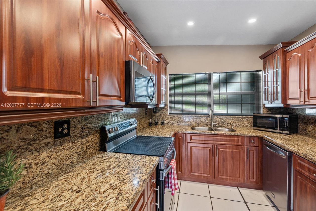 9500 Caribbean Blvd, Cutler Bay, FL 33189 Photo