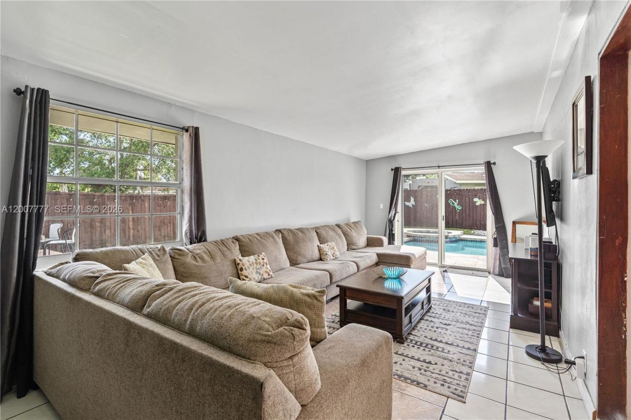 9500 Caribbean Blvd, Cutler Bay, FL 33189 Photo