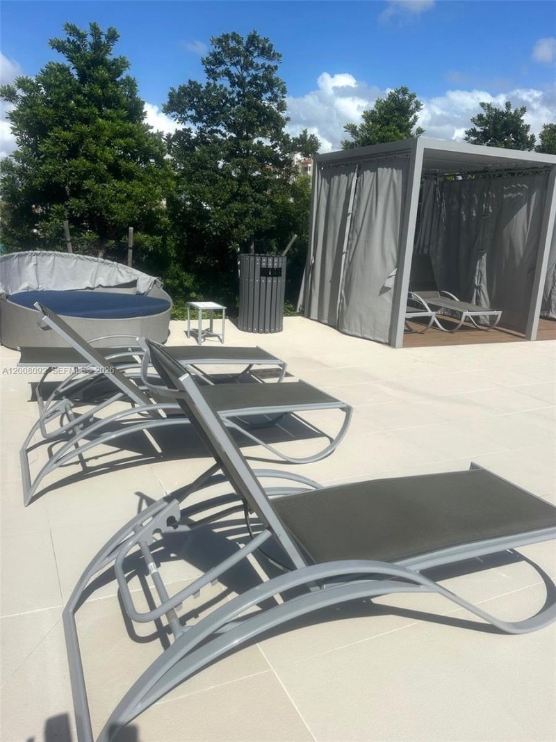 7901 Hispanola Ave, Unit 808, North Bay Village, FL 33141 Photo